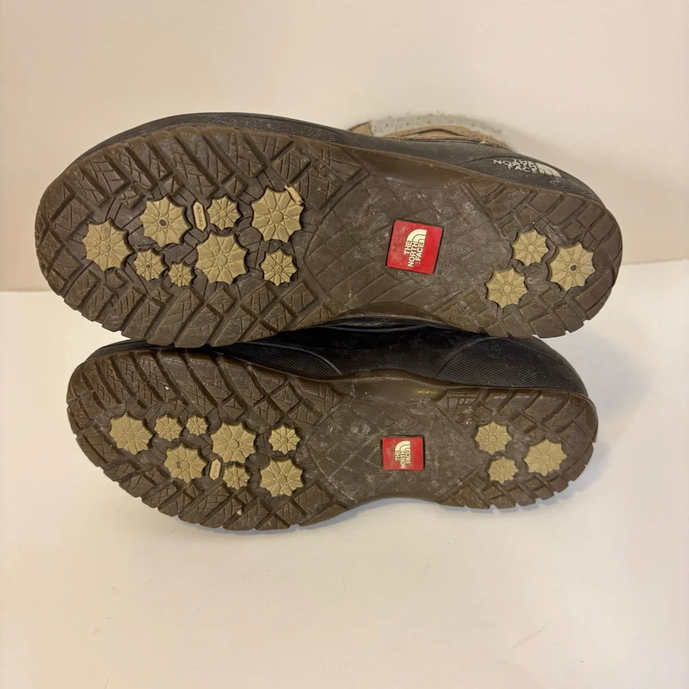 The North Face Women's Tan and‎ Gray Lace Up Winter Boots 8